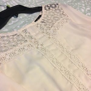 Super cute ivory peasant top